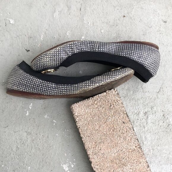 Tory Burch Caroline Tidal Grid - Picture 2 of 9